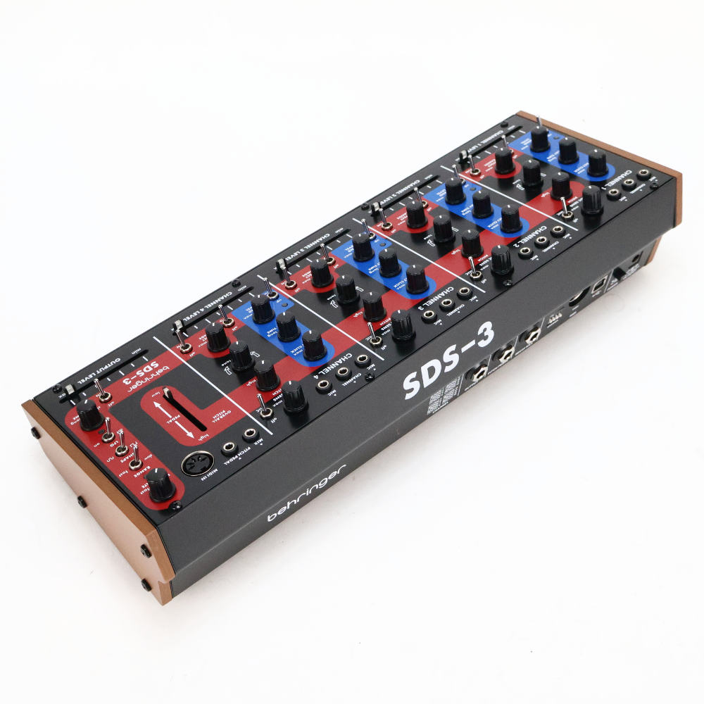 【中古】 アナログドラムシンセ BEHRINGER ベリンガー SDS-3 アナログシンセサイザー 本体画像 斜め 2