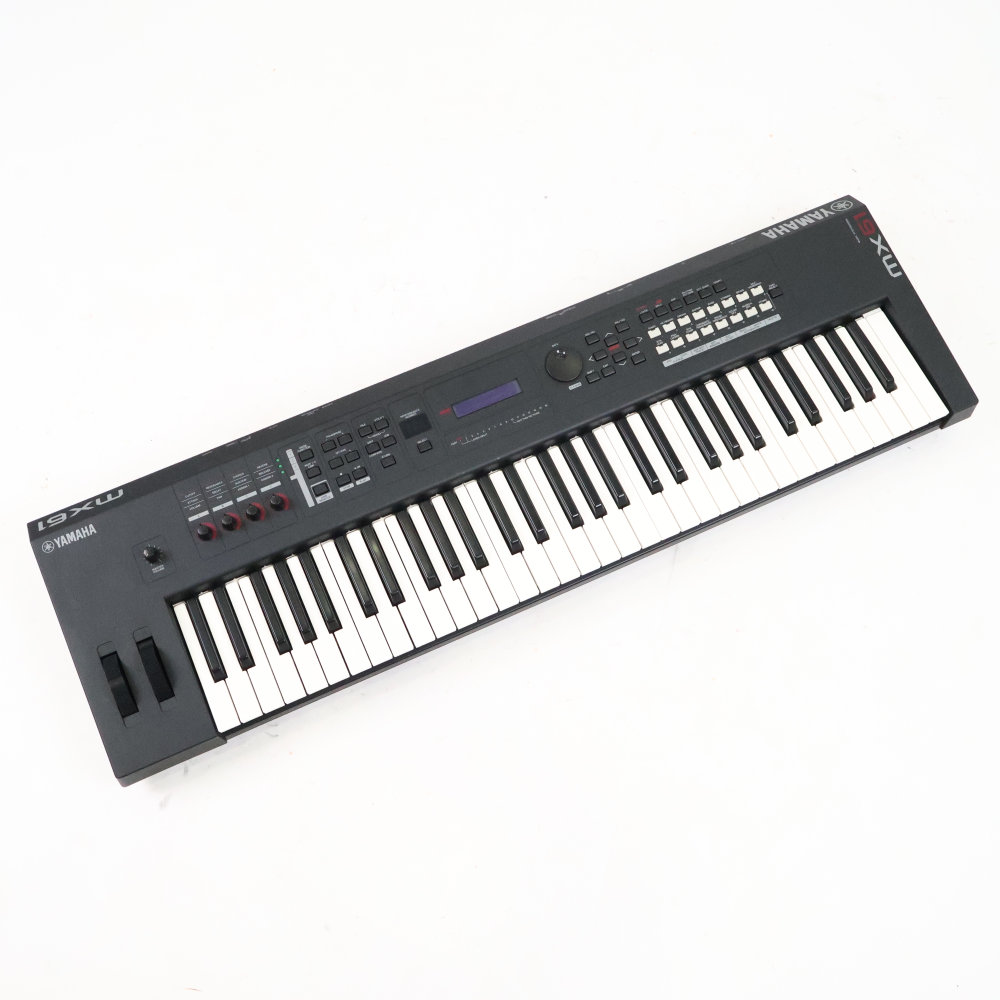 【中古】 シンセサイザー YAMAHA MX61 ヤマハ キーボード 斜めアングル画像