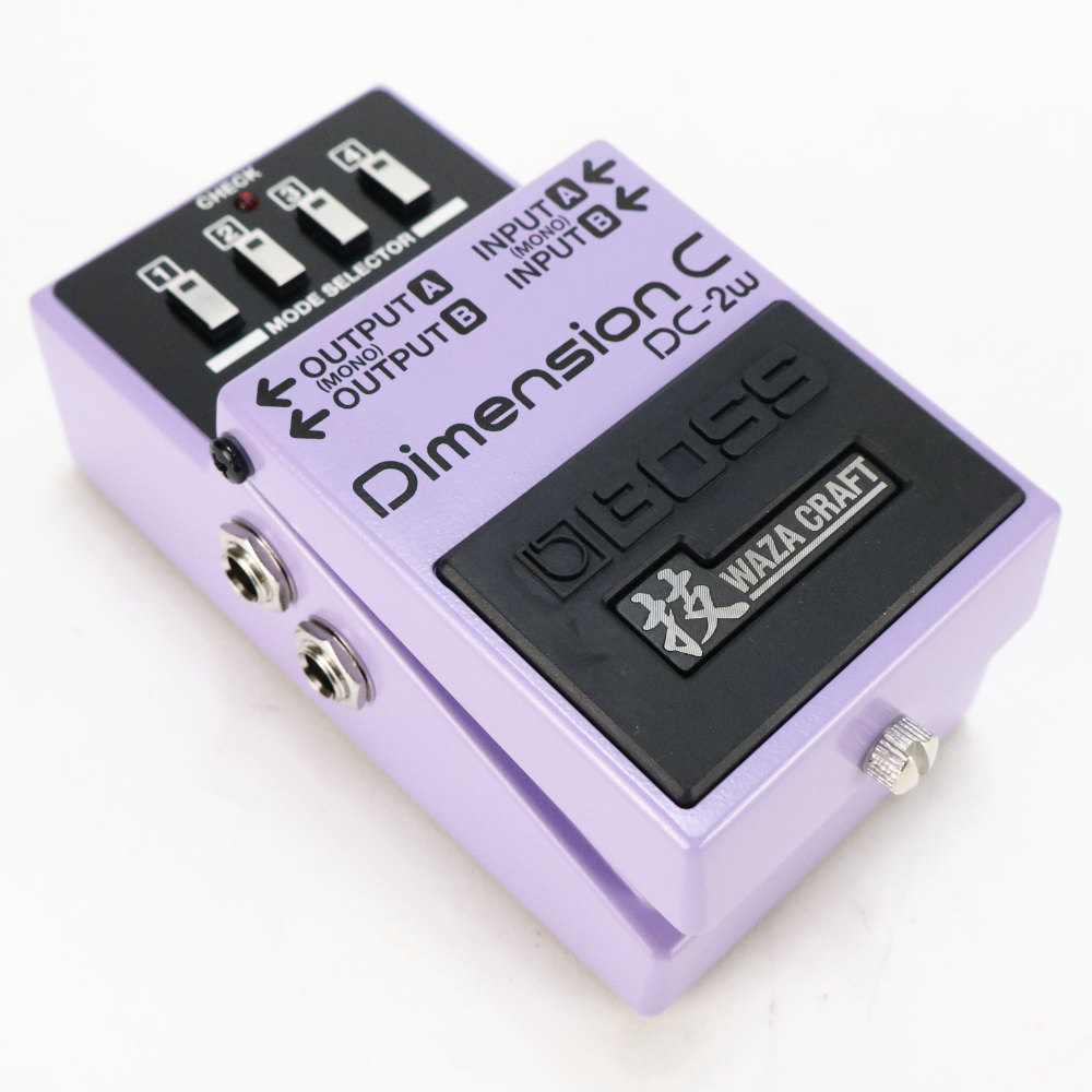 【中古】 BOSS DC-2W WAZA CRAFT Dimension C ディメンションコーラス ギターエフェクター 本体画像 斜め 2