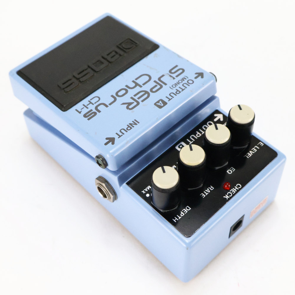【中古】スーパーコーラス エフェクター BOSS CH-1 Super Chorus ギターエフェクター コーラス 本体画像 斜め 