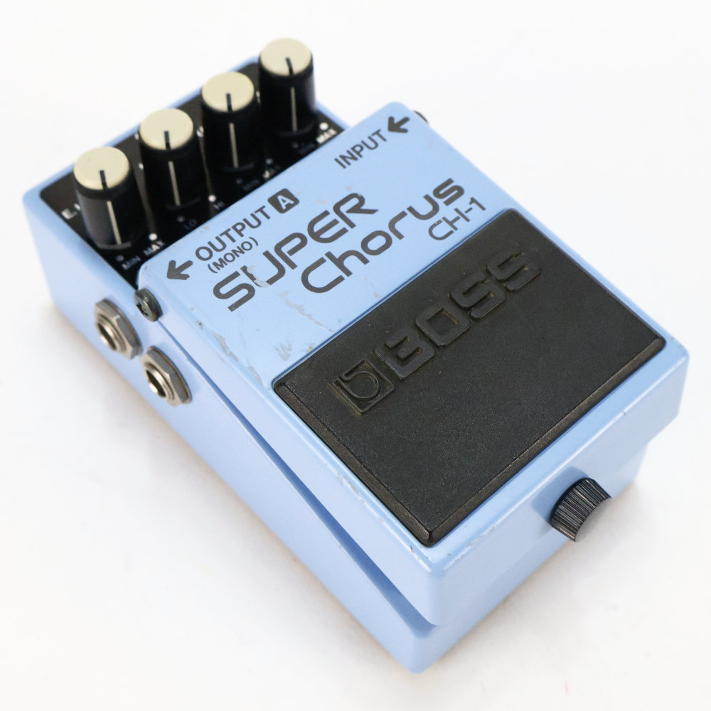 【中古】スーパーコーラス エフェクター BOSS CH-1 Super Chorus ギターエフェクター コーラス 本体画像 斜め 2
