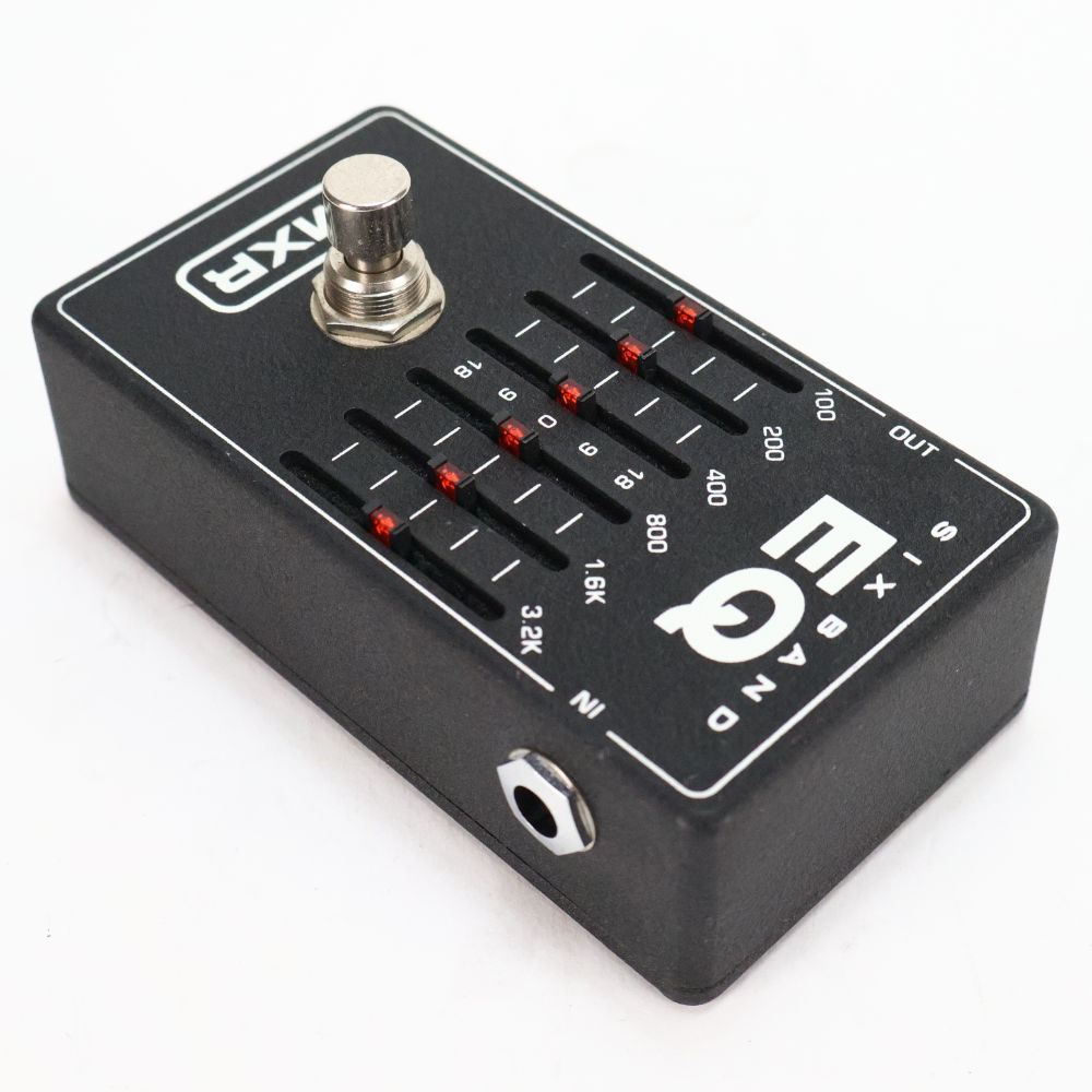 【中古】 イコライザー MXR M-109 SIX BAND GRAPHIC EQ 本体画像 斜め