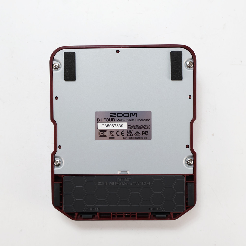 【中古】 ベースマルチエフェクター ZOOM B1 FOUR 裏面
