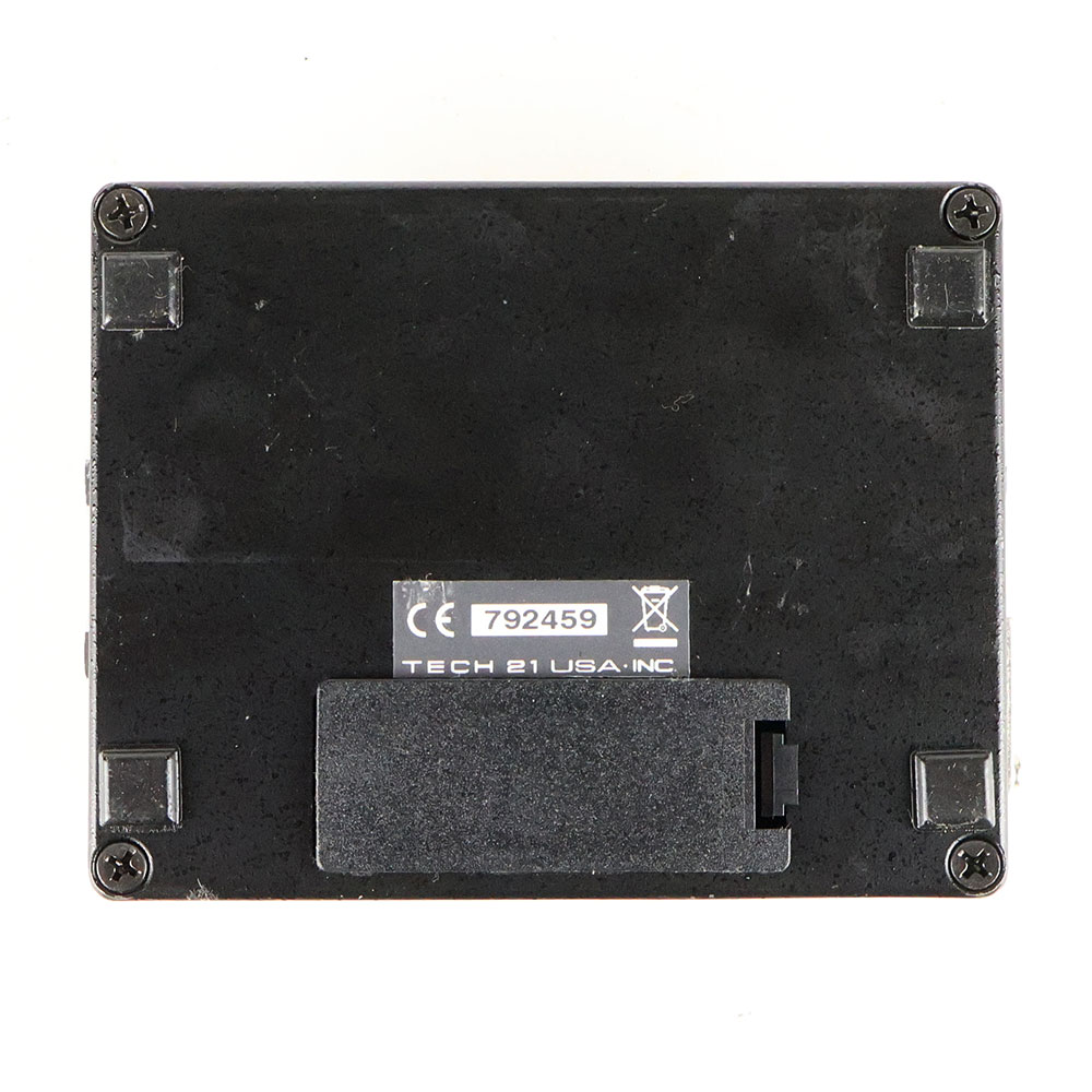 【中古】サンズアンプ ベースドライバーDI TECH21 SansAmp BASS DRIVER DI V2 BK ベース用DI プリアンプ 裏面