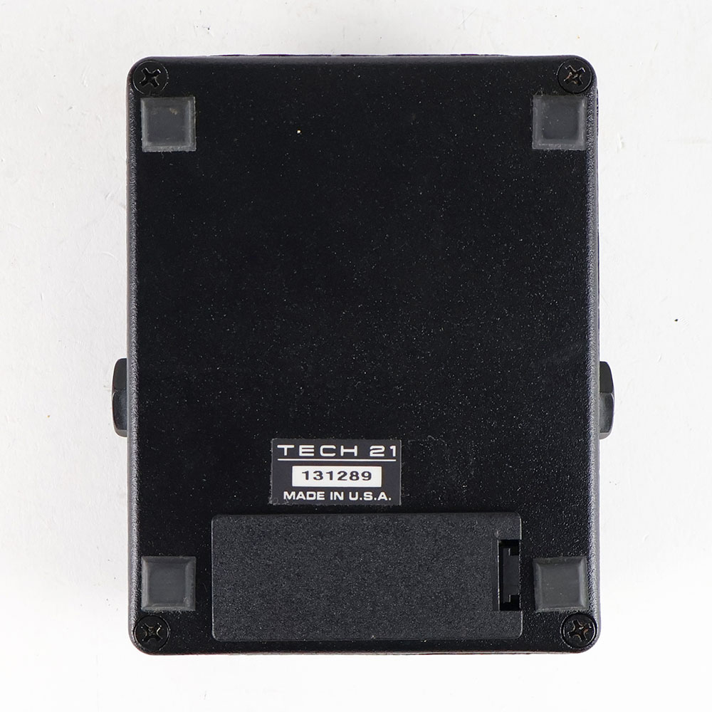 【中古】 TECH21 SansAmp GT2 アンプシミュレーター ギターエフェクター 裏面