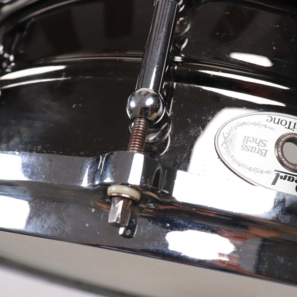 【中古】 スネアドラム パール Pearl SCB1450B Sensitone Classic II BRASS Custom Alloy 14x5 パーツアップ画像1