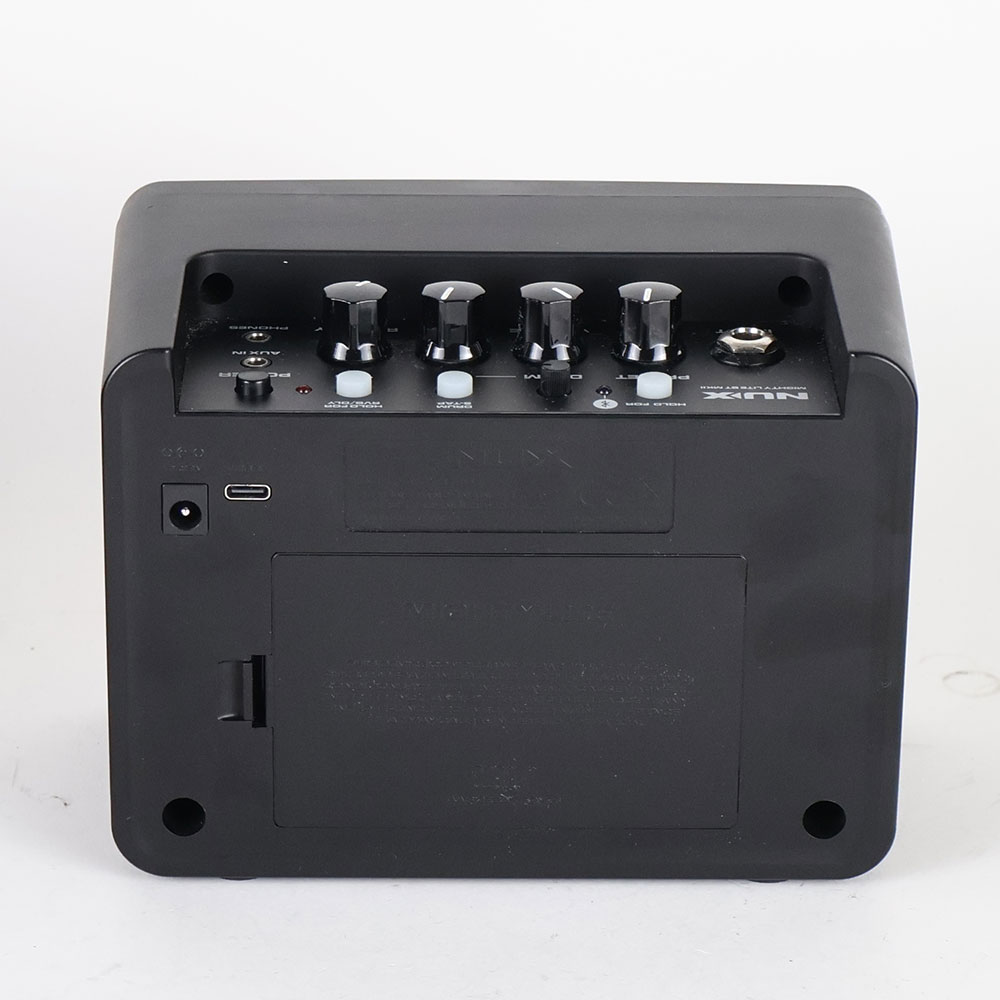 【中古】 NUX ニューエックス Mighty Lite BT MKII 小型アンプ コンボ ギター用 ベース用 モデリングアンプ 背面