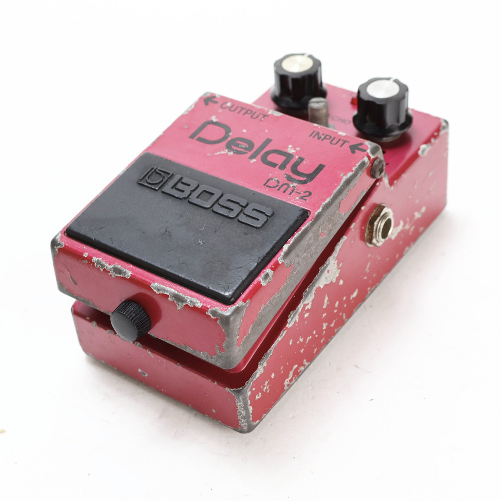 【中古】 アナログディレイ エフェクター BOSS DM-2 Delay Made in Japan 後期モデル ギターエフェクター 側面