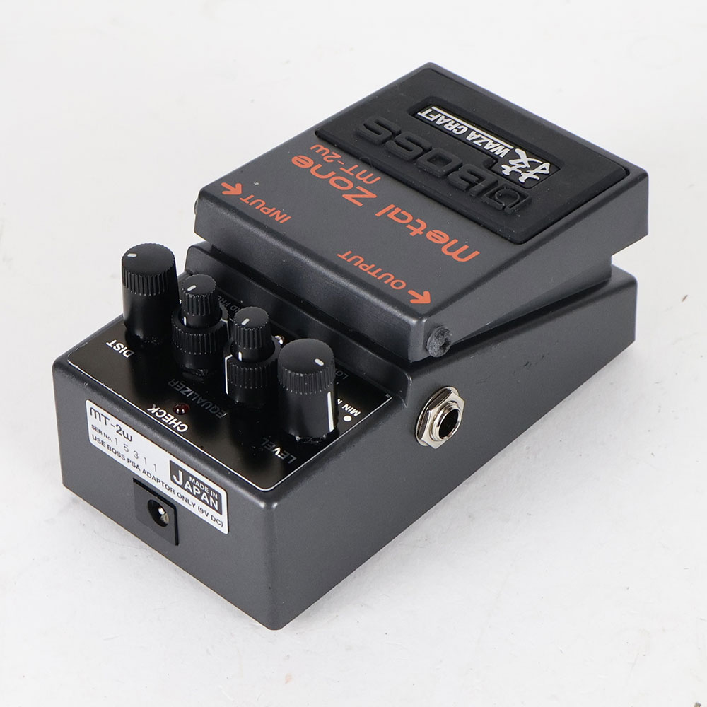 【中古】 BOSS MT-2W WAZA CRAFT Metal Zone メタルゾーン ディストーション ギターエフェクター 全体