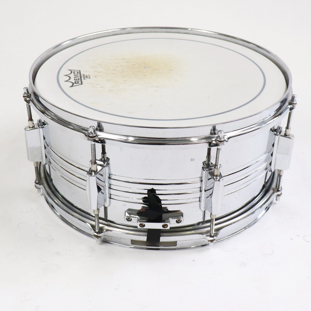 【中古】 スネアドラム パール Pearl Steel shell 14x6.5 Made in Japan サイド