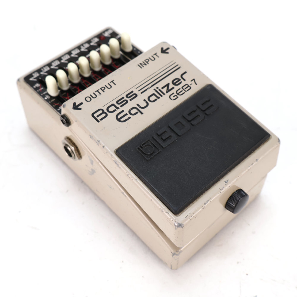 【中古】イコライザー エフェクター BOSS GEB-7 Bass Equalizer ベースエフェクター 斜めアングル画像