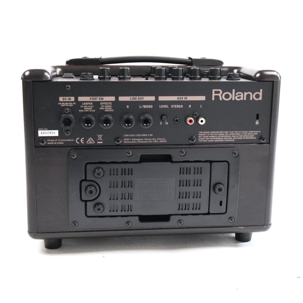 【中古】 アコギアンプ ローランド ROLAND AC-33-RW アコースティックギター用アンプ アコギアンプ ローズウッド調 リア画像