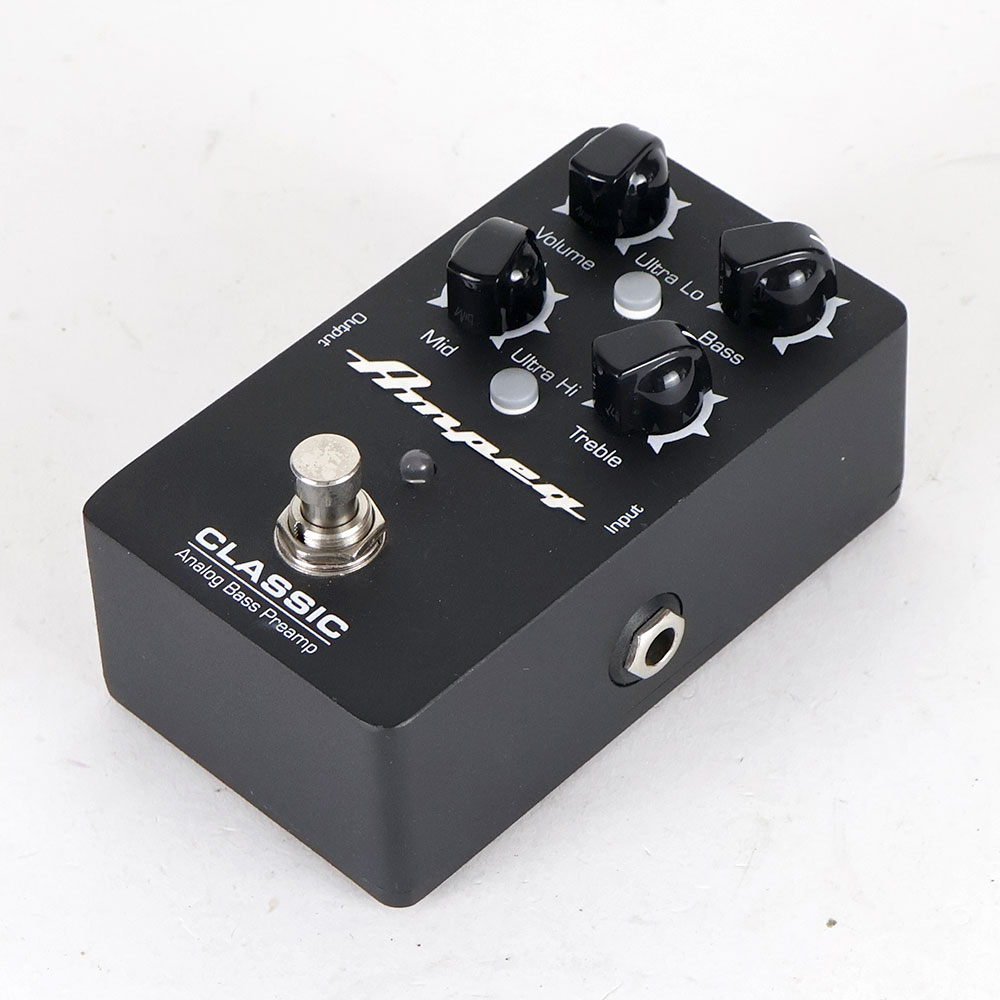 【中古】 Ampeg Classic Analog Bass Preamp ベース用プリアンプ 全体
