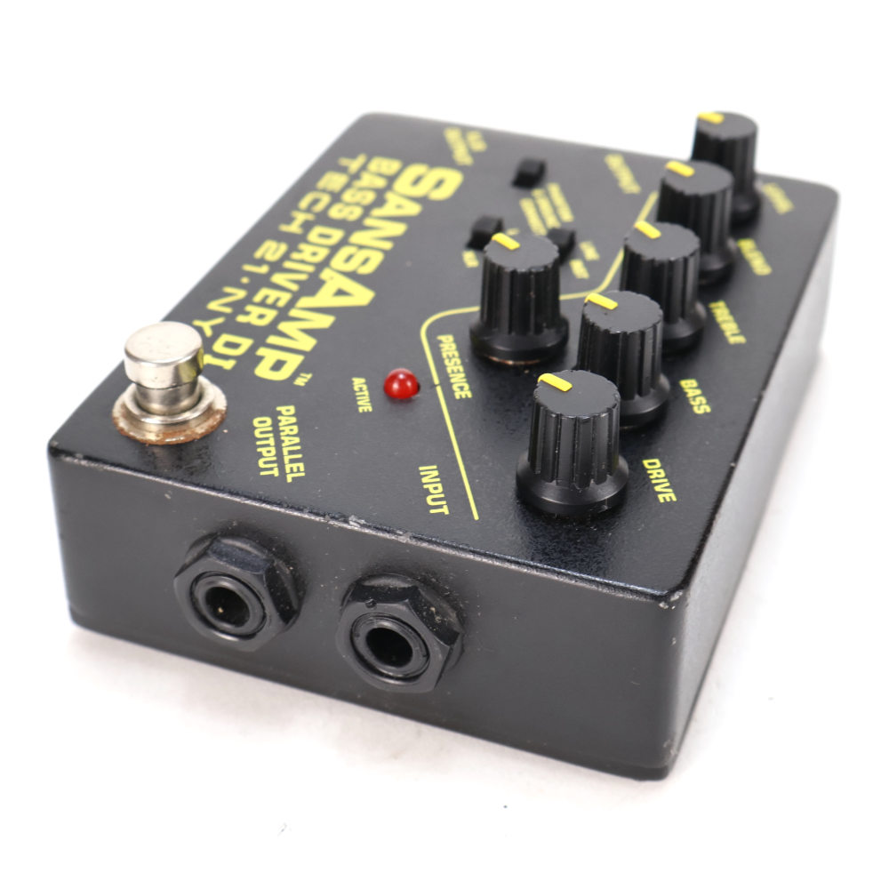 【中古】サンズアンプ ベースドライバーDI TECH21 SansAmp BASS DRIVER DI 旧仕様 ベース用DI プリアンプ リア斜めアングル画像