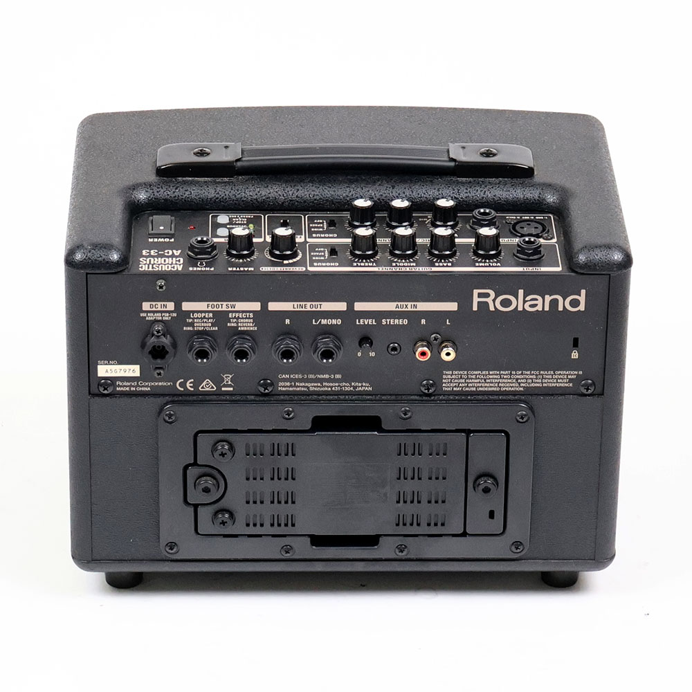 【中古】 アコギアンプ ローランド ROLAND AC-33 アコースティックギター用アンプ ブラック 背面