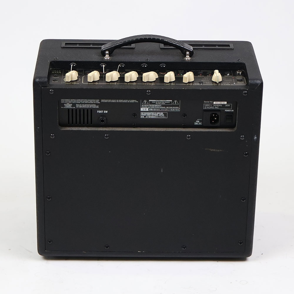 【中古】 ギターアンプ VOX VT40+ 背面