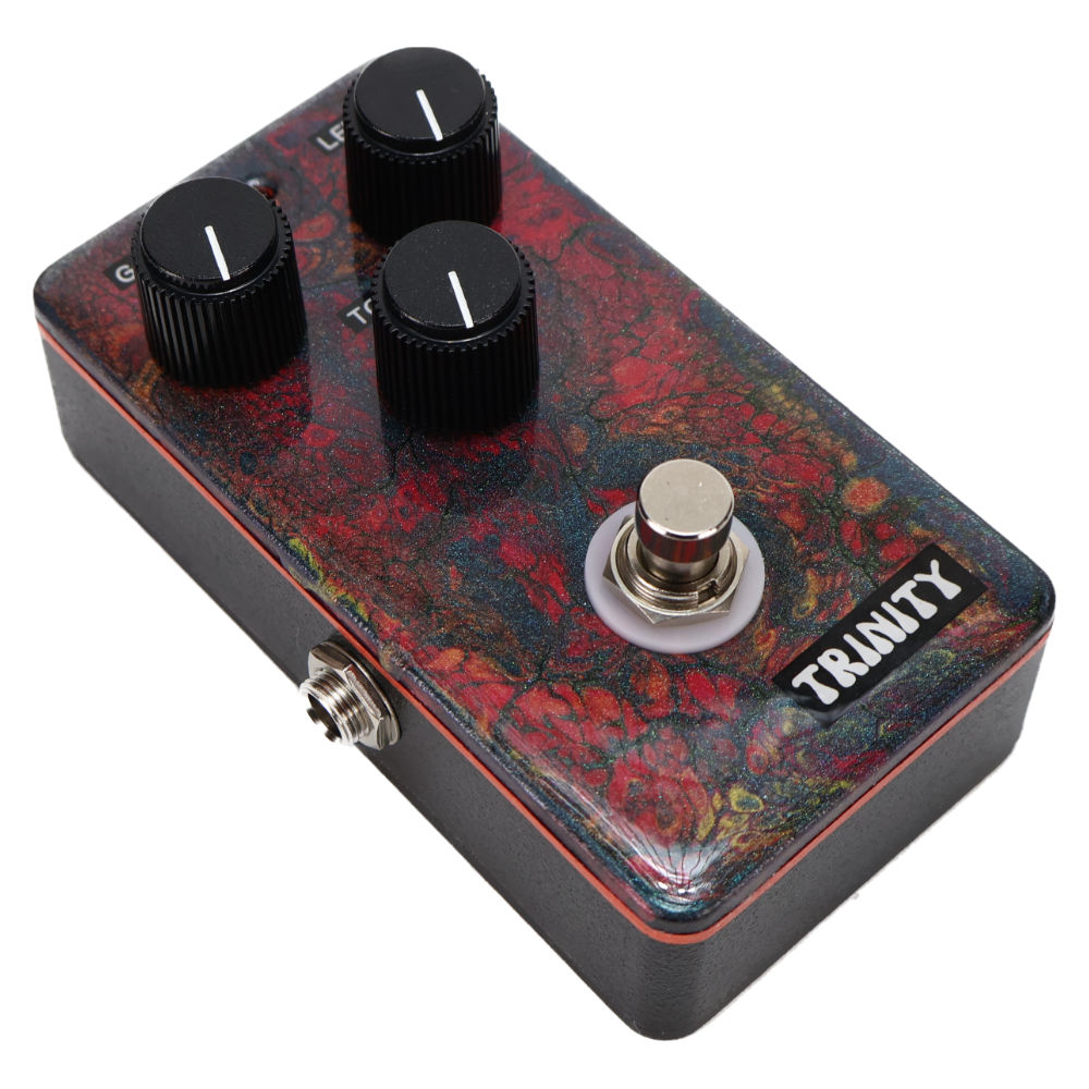 TRINITY トリニティ FLUID DISTORTION ディストーション ギターエフェクター 本体画像 斜め 2