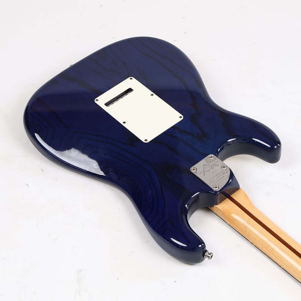 【中古】 エレキギター Fender Custom Shop Custom Amerincan Stratocaster NOS Cobalt Blue Transparent with Abigail Ybarra Abby Pickups 2013年製 Yamano Limited Edition ボディ