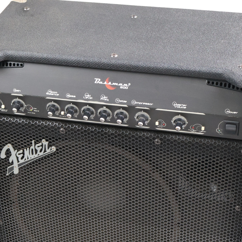 【中古】 ベースアンプ FENDER BASSMAN 200 コントロール