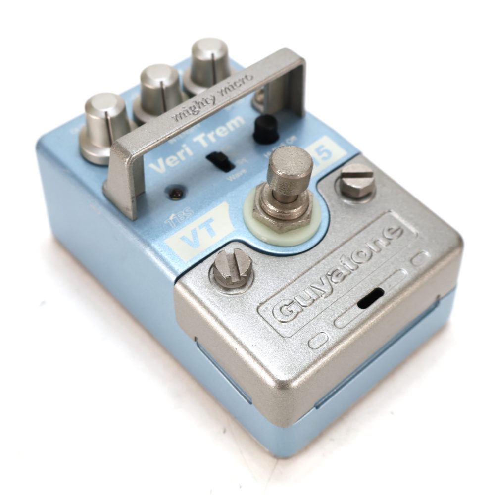 【中古】 モジュレーションペダル GUYATONE VTm5 Veri Trem 斜めアングル画像