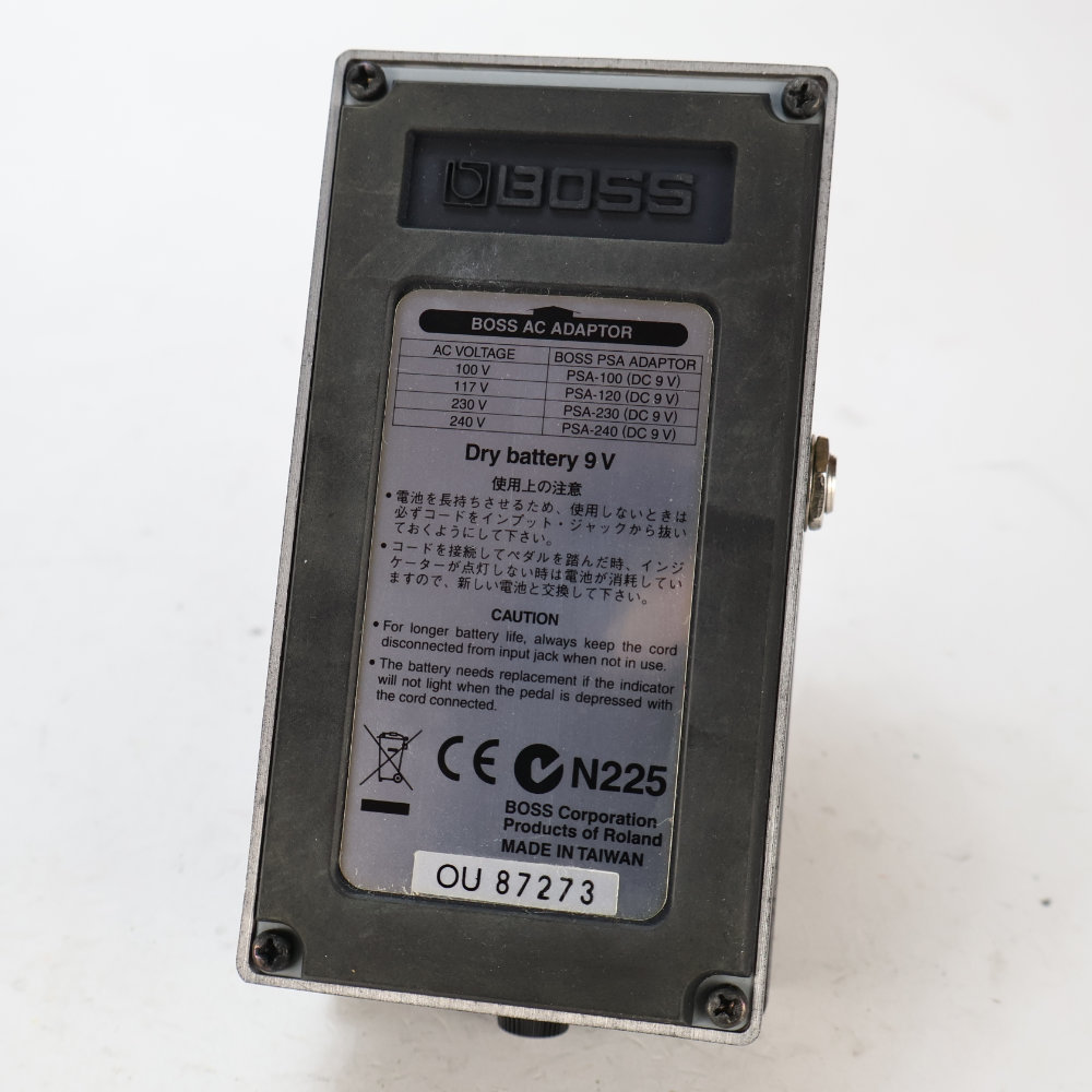 【中古】メタルゾーン エフェクター BOSS MT-2 Metal Zone ボス ギターエフェクター 底面