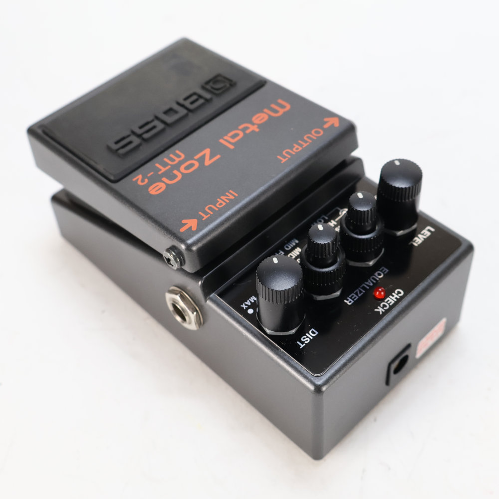 【中古】メタルゾーン エフェクター BOSS MT-2 Metal Zone ボス ギターエフェクター 側面