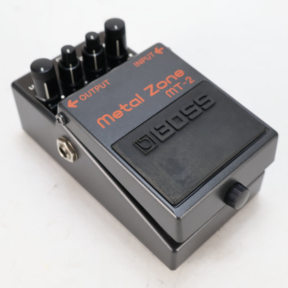 【中古】メタルゾーン エフェクター BOSS MT-2 Metal Zone ボス ギターエフェクター 側面