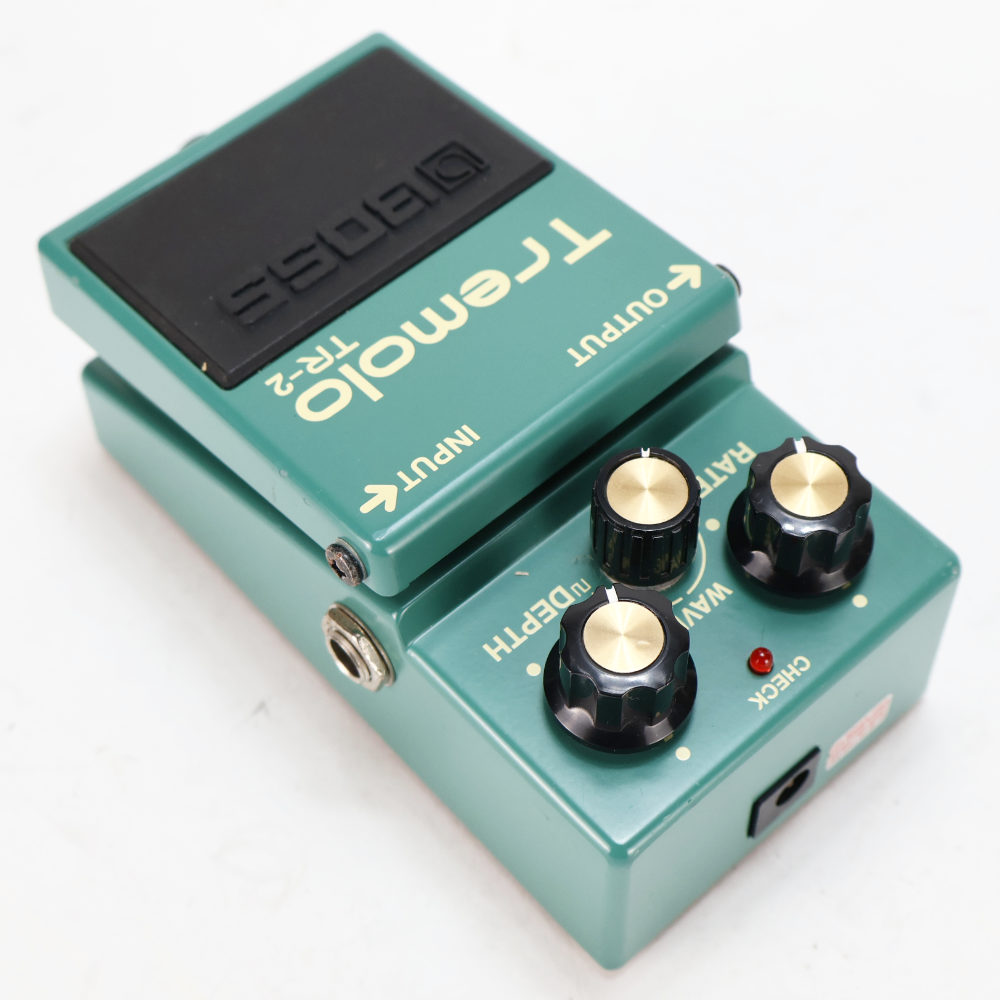 【中古】 トレモロ エフェクター BOSS TR-2 Tremolo ギターエフェクター 本体画像 斜め