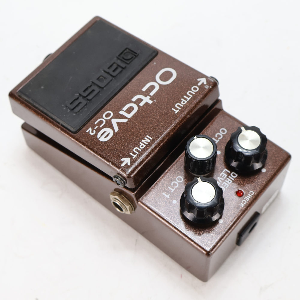 【中古】オクターブ エフェクター BOSS OC-2 Octave ギターエフェクター オクターバー 本体画像 斜め