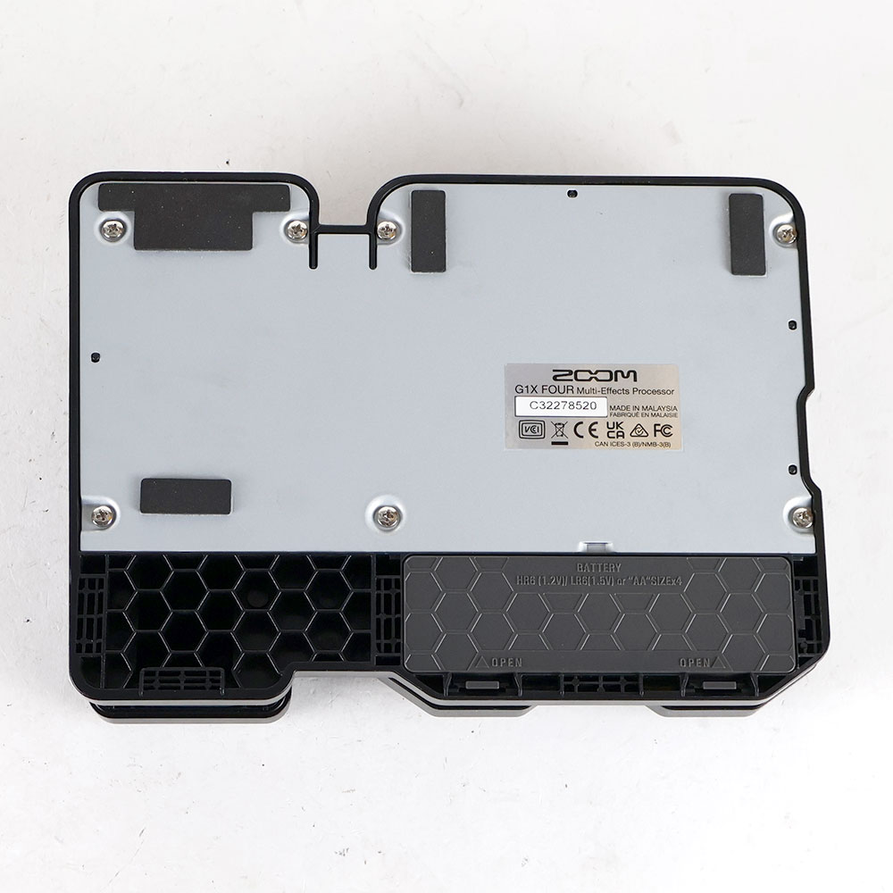 【中古】 ギターマルチエフェクター ZOOM G1X FOUR 裏面