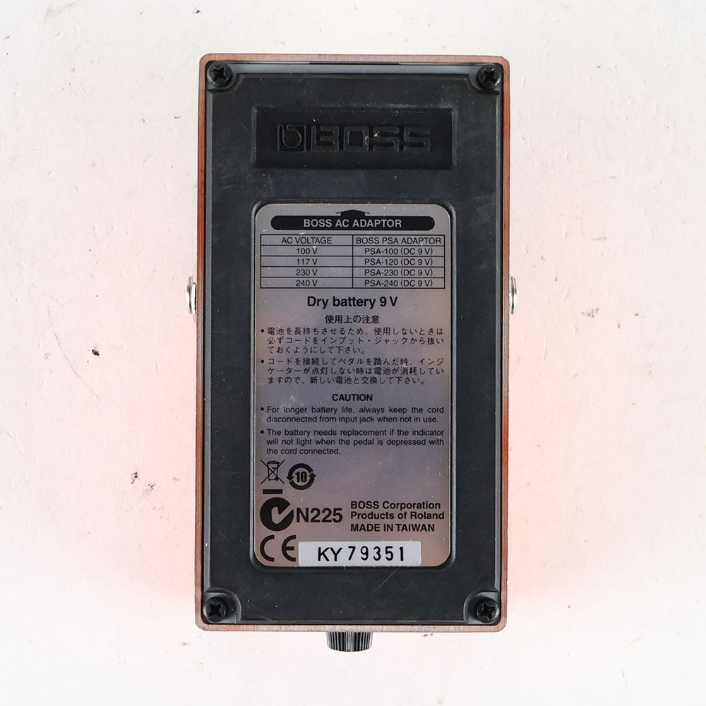 【中古】メガディストーション エフェクター BOSS MD-2 Mega Distortion ギターエフェクター ディストーション 裏面