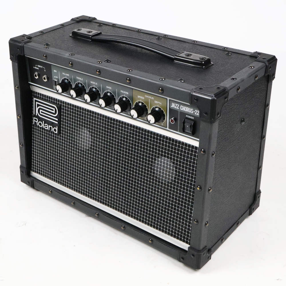 【中古】 ROLAND JC-22 Jazz Chorus Guitar Amplifier ジャズコーラス ギターアンプ 本体画像 斜め