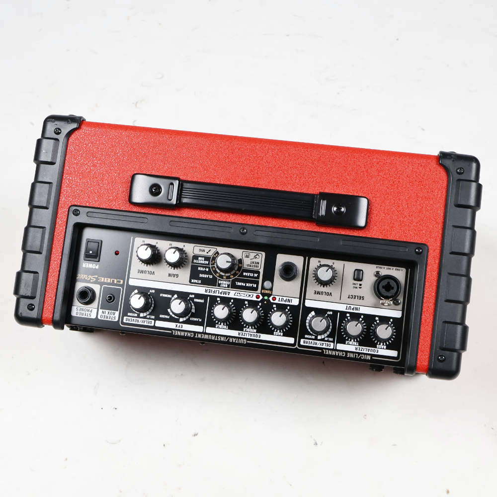 【中古】 ギターアンプ ローランド ROLAND CUBE Street RED 乾電池駆動パフォーマンス用ステレオアンプ ギターアンプ 本体画像