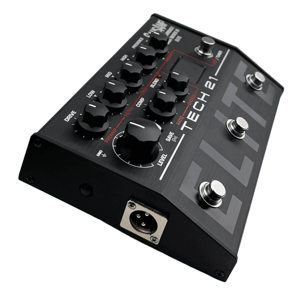 TECH21 テック21 PBDR-EL SansAmp Programmable Bass Driver ELITE サンズアンプ ベース用プリアンプ DI ダイレクトボックス 斜めアングル画像