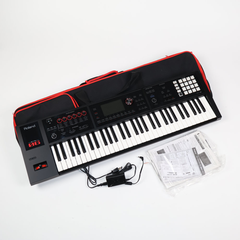 【中古】 ROLAND FA-06 Music Workstation シンセサイザー