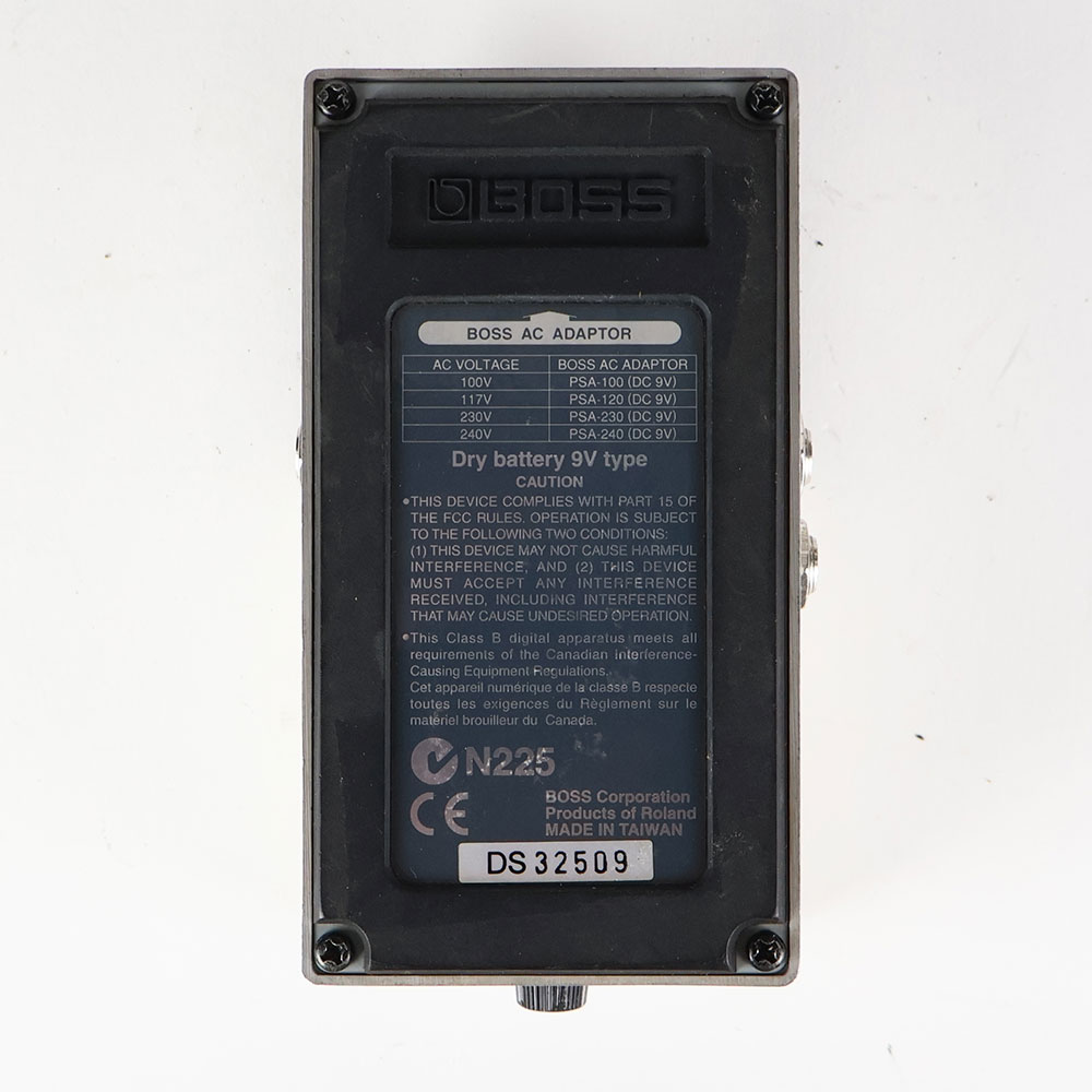 【中古】 クロマチックチューナー エフェクター BOSS TU-2 Chromatic Tuner ペダルチューナー 裏面