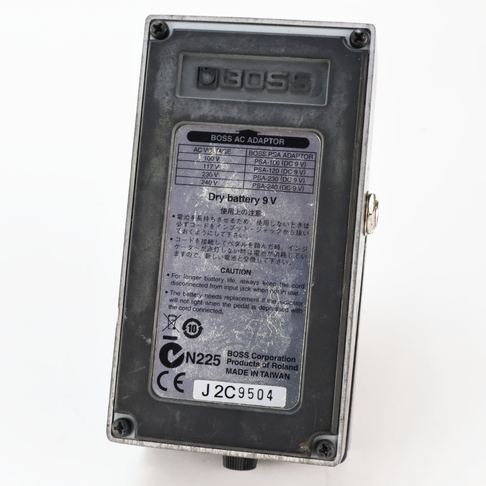 【中古】メタルゾーン エフェクター BOSS MT-2 Metal Zone ボス ギターエフェクター 本体画像 裏