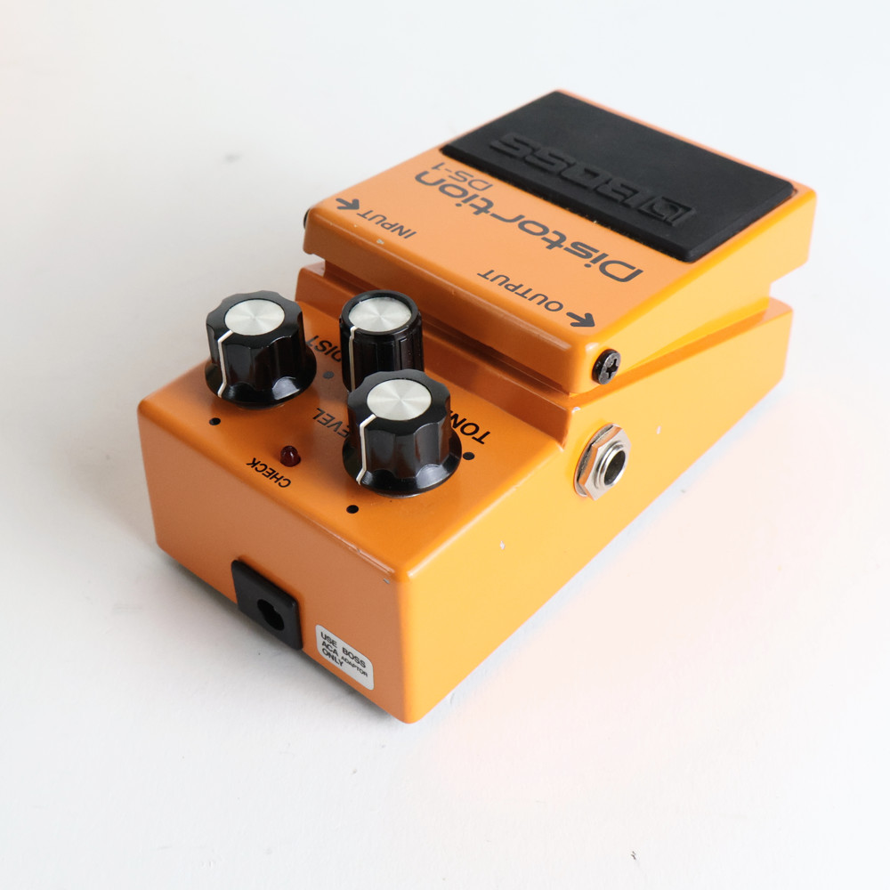 【中古】 ディストーション エフェクター BOSS DS-1 Distortion Made in Japan ギターエフェクター 側面