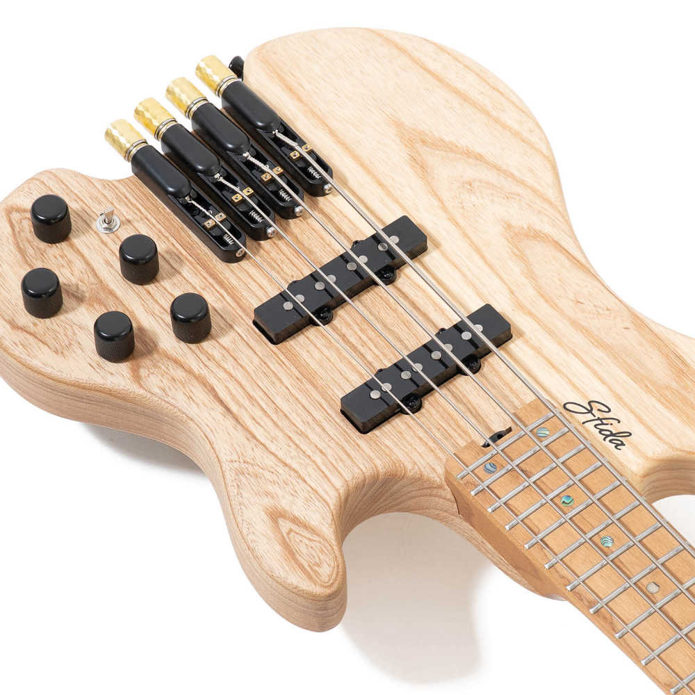 Sfida スフィーダ SHB-800ASH NA エレキベース ヘッドレスベース ボディ斜めアングル画像