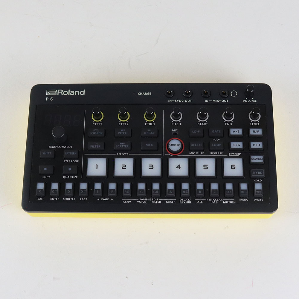 【中古】 サンプラー ローランド ROLAND P-6 CREATIVE SAMPLER AIRA COMPACT アイラコンパクト クリエイティブサンプラー P6 正面