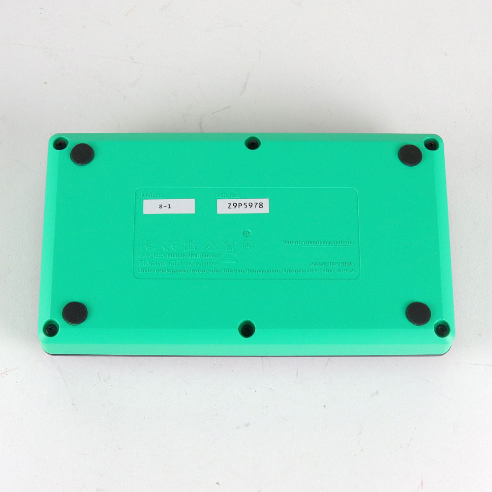【中古】 ROLAND ローランド S-1 TWEAK SYNTHESIZER AIRA COMPACT マイクロポリフォニックシンセサイザー 裏面
