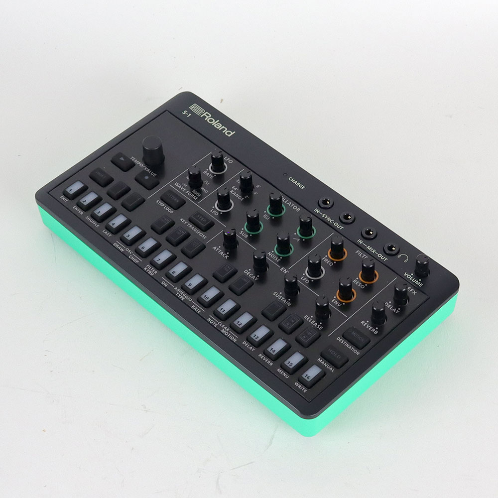 【中古】 ROLAND ローランド S-1 TWEAK SYNTHESIZER AIRA COMPACT マイクロポリフォニックシンセサイザー 全体