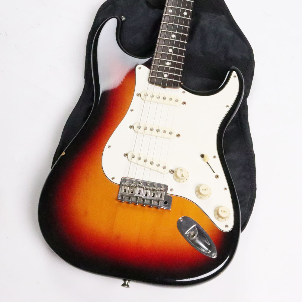 【中古】 エレキギター Fender Japan ST62-53 3TS 1993-1994年頃製造 3.10kg 軽量個体 フェンダージャパン ストラトキャスター ボディ画像