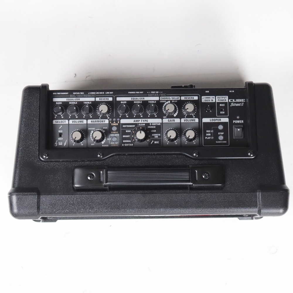 【中古】 BOSS CUBE STREET II Black 乾電池駆動パフォーマンス用ステレオアンプ 小型ギターアンプ コンボ コントロール