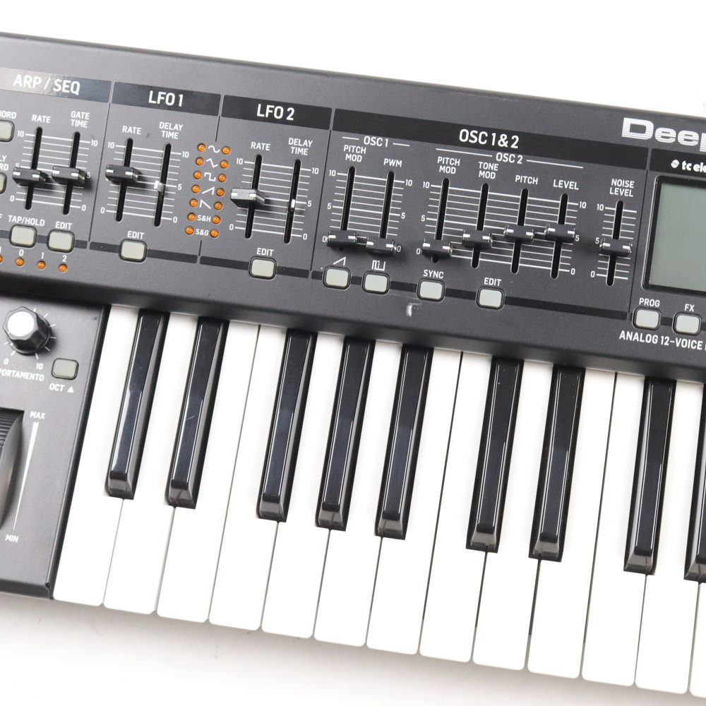 【中古】 BEHRINGER DEEPMIND 12 ポリフォニックシンセサイザー 傷
