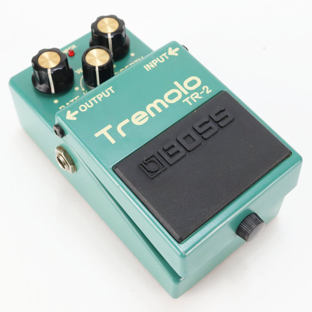 【中古】 トレモロ エフェクター BOSS TR-2 Tremolo ギターエフェクター 本体画像 斜め 2