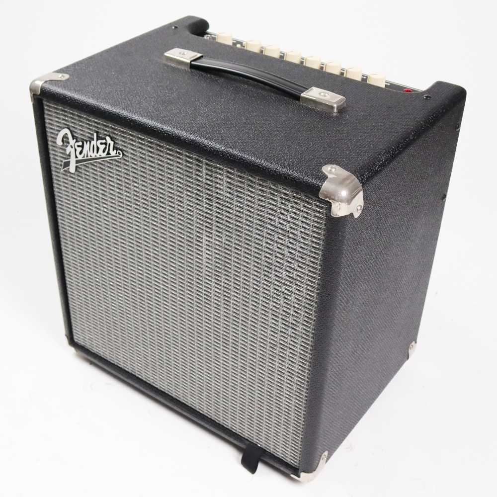 【中古】 ベースコンボアンプ フェンダー Fender Rumble 40 Combo ベースアンプ 本体画像 斜め