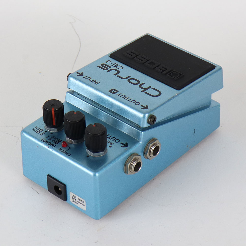 【中古】 コーラス エフェクター BOSS CE-3 Chorus Made in JAPAN ギターエフェクター 全体