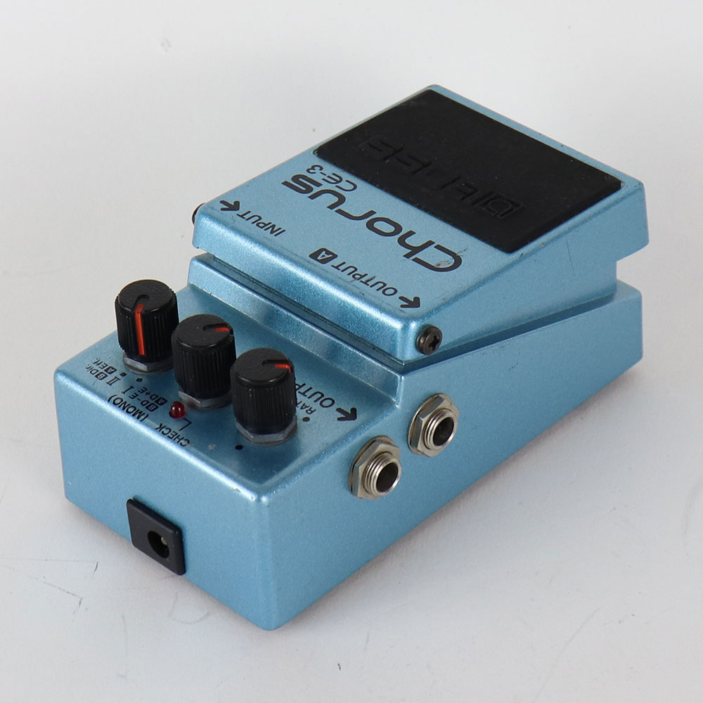【中古】 コーラス エフェクター BOSS CE-3 Chorus Made in JAPAN ギターエフェクター 全体