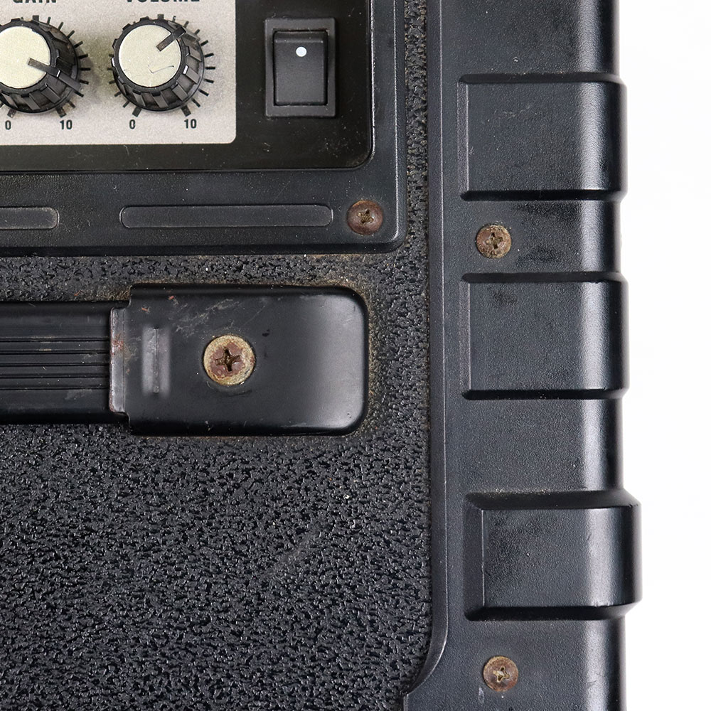 【中古】 ギターアンプ ROLAND CUBE-15 ローランド キューブ 4種類のアナログ歪み回路搭載 サビあり